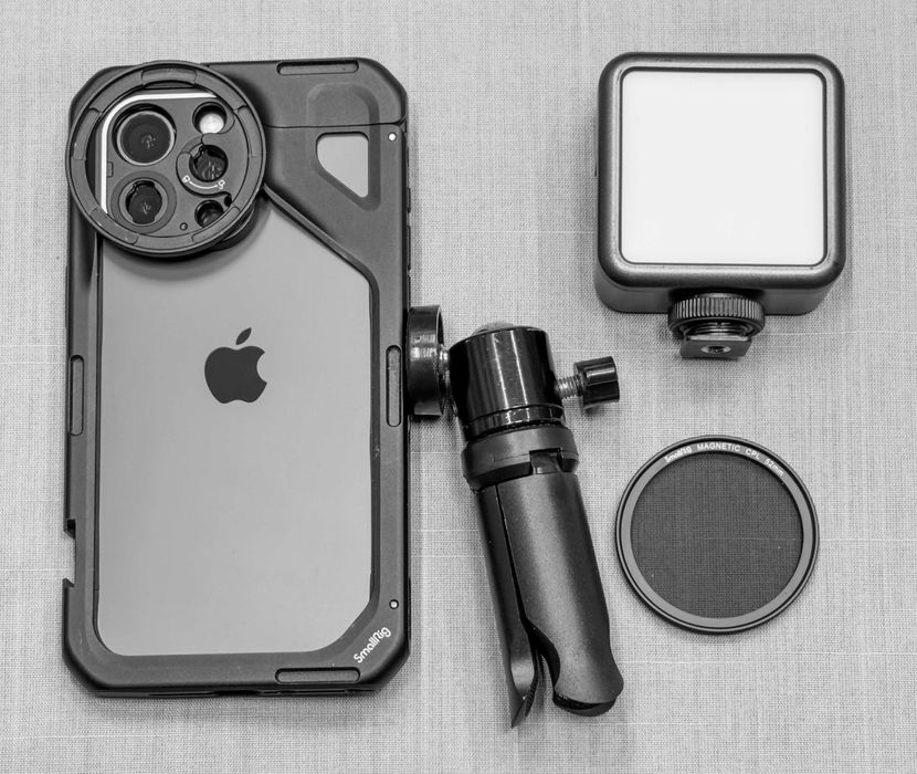 Продавам телефон iPhone 15 Pro Max