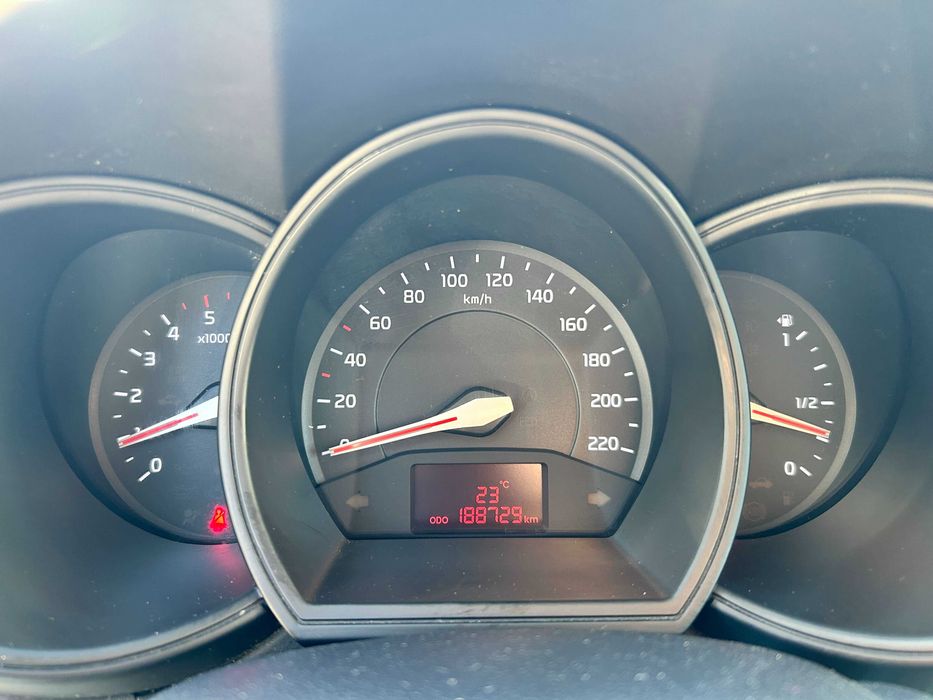 KIA Rio 2012 — imagine 5