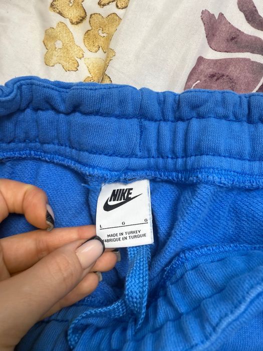 Екип на Nike. Купен от Англия от Sport direct