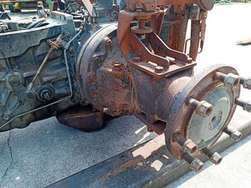 Dezmembrez tractor Fendt 412