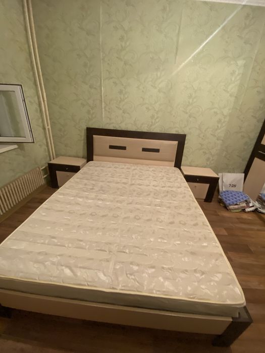 Двуспальная кровать от гарнитура