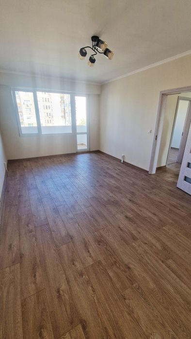 Продавам 3-стаен апартамент - снимка 11