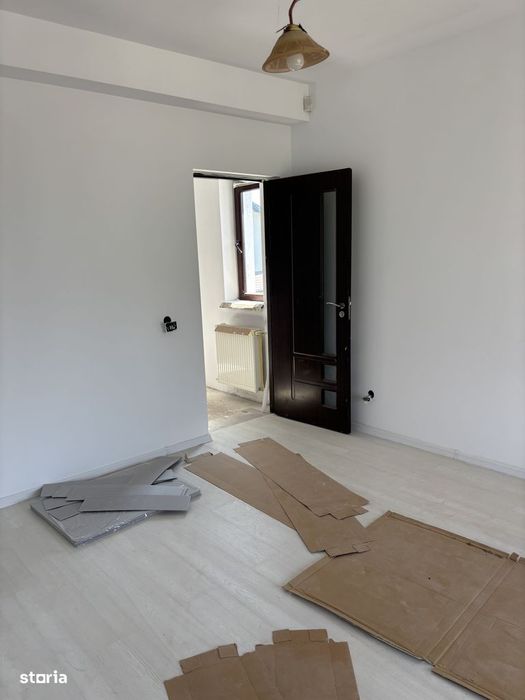 Pantelimon -Cernica casa situata la 7" de Manastire Cernica