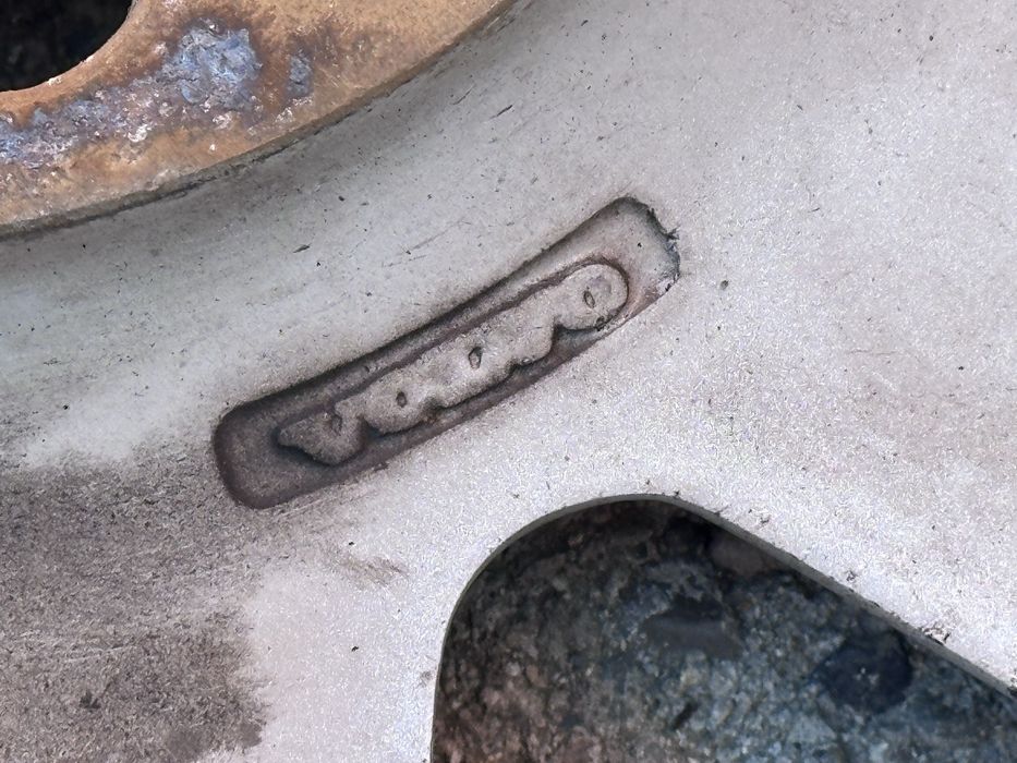 Оригинальные диски R16 VOLVO разболтлвка 5*108