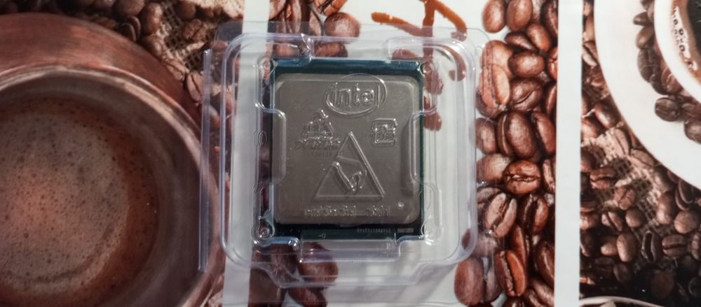 Продам i7 процессор