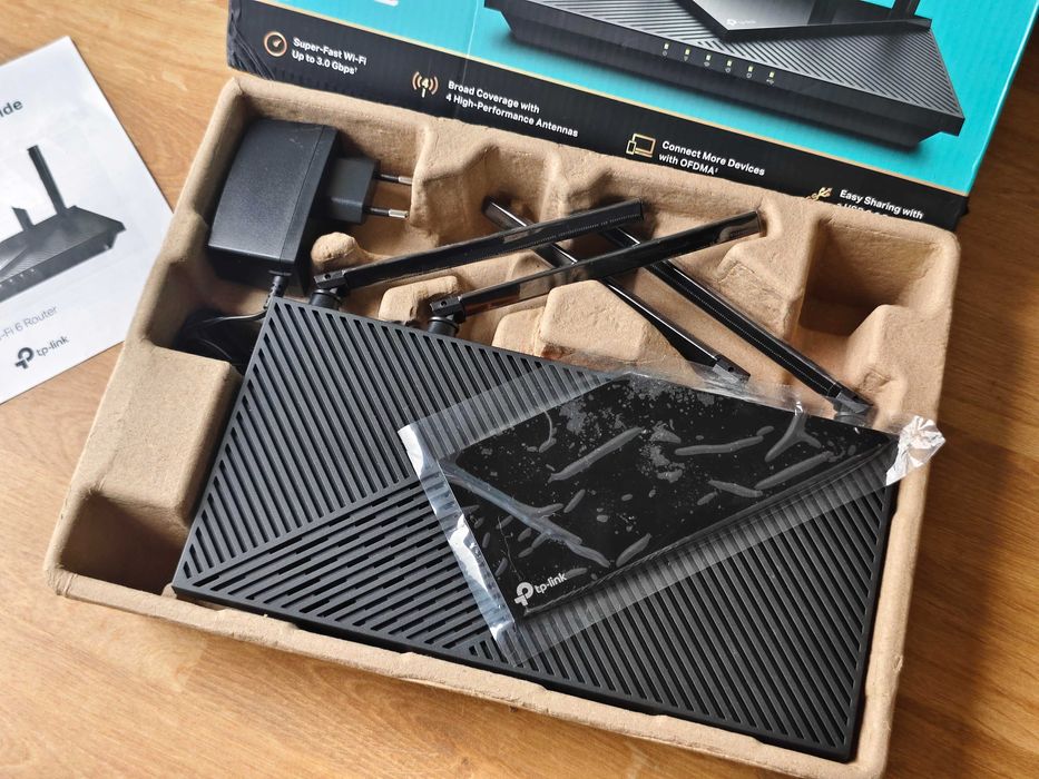 4 бр. рутера за домашна употреба - D-Link, TP-Link, Tenda