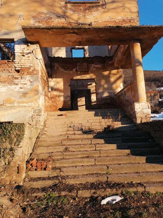 Продава се Парцел в София, Център - 3050 кв.м за 105 €/кв.м - Снимка #1