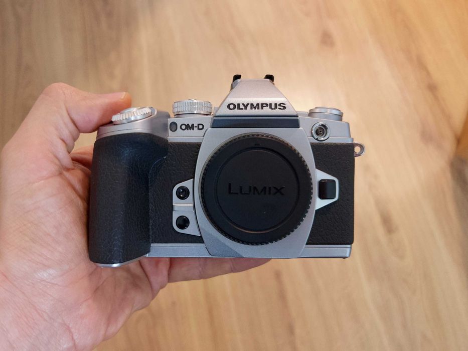 Дигитален фотоапарат Olympus OM-D E-M1