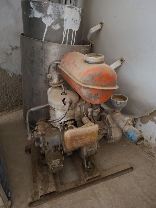 Насос помпа бензиновый