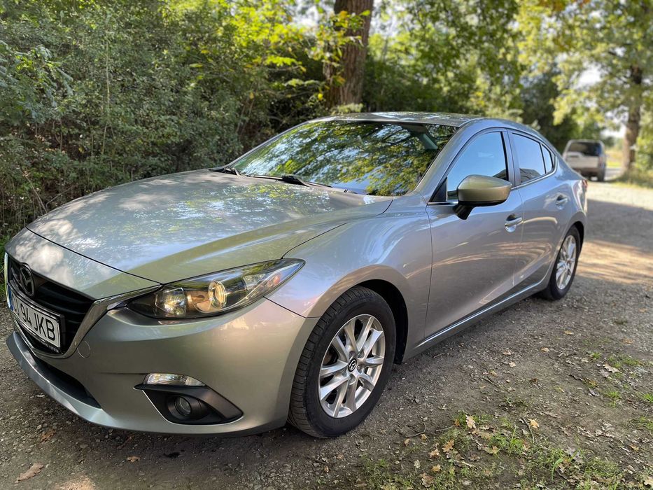 Mazda 3 Sedan 2.2 SkyActiv-D – Echipare Attraction | 2014 | Revizii la zi + 1 Set Jante Aliaj EXTRA