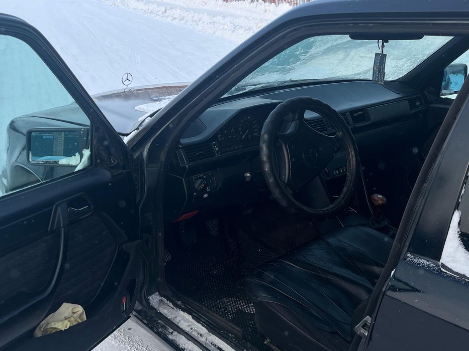 продам 124 мерс 111 плита мотор