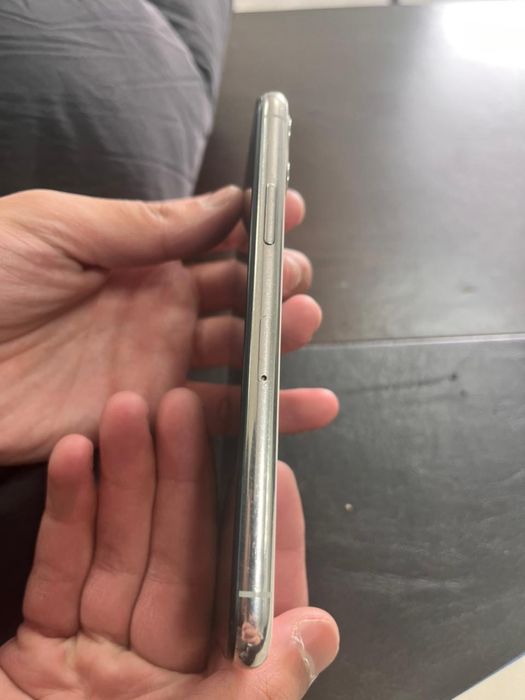 Продам айфон 11прошку