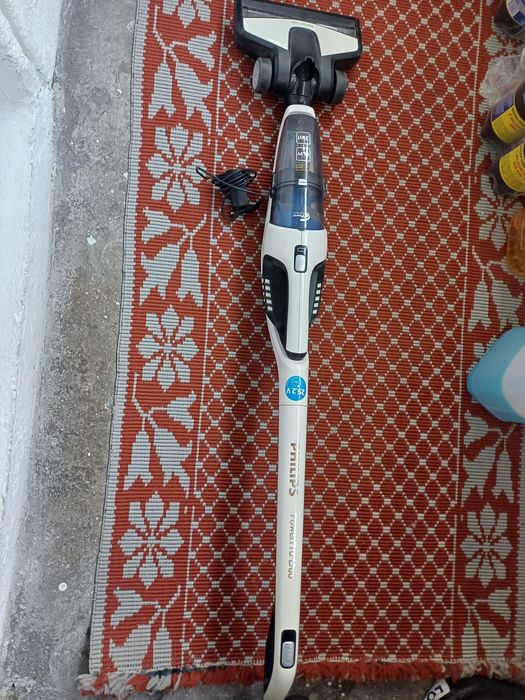 Aspirator Philips cu defect