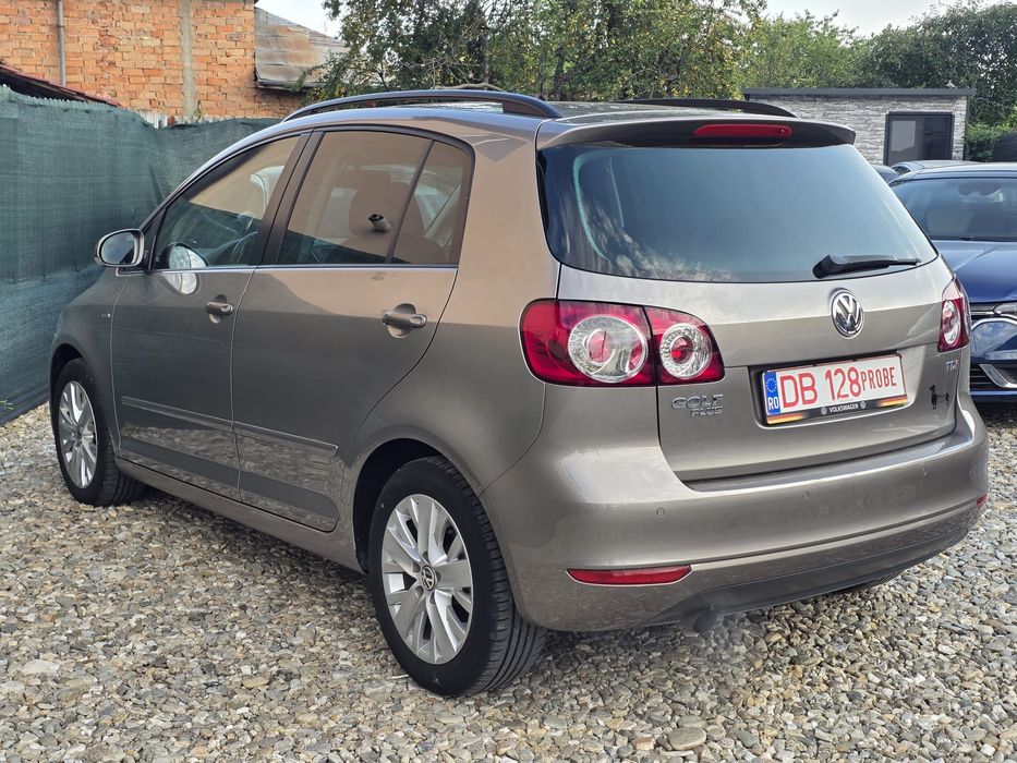 Vând  GOLF 6 PLUS. 1.6. TDI  LIFE 2013