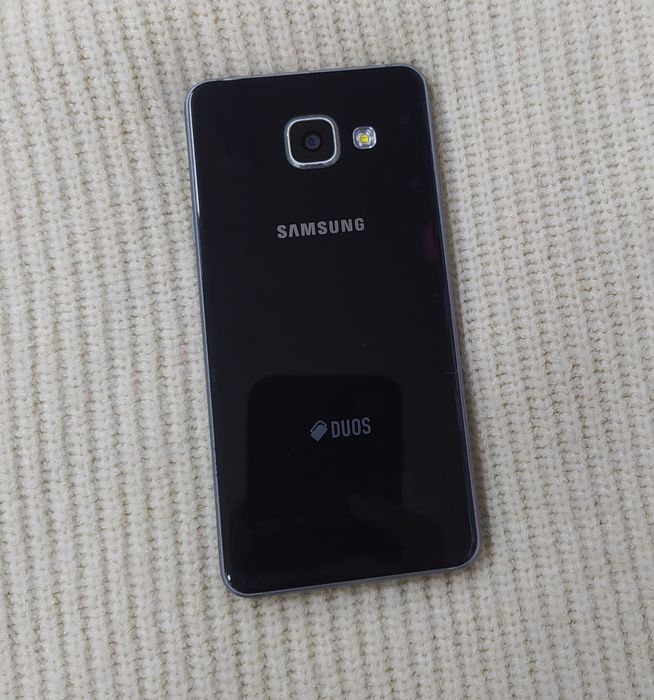 Продам Samsung A3