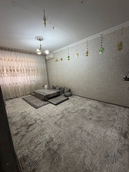 Продам квартиру Чиланзар 24 квартал, 3х комнатная, 1 этаж