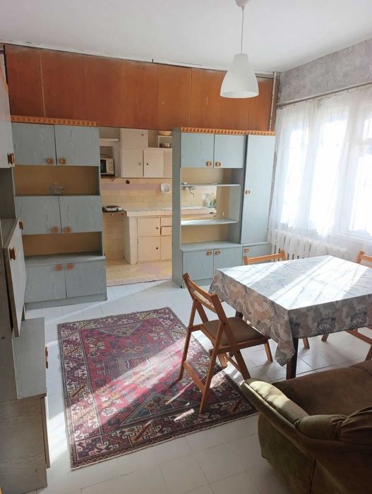 Дава се под наем Четиристаен апартамент в Плевен, Идеален център - 100 кв.м за 199.41 € - Снимка #1