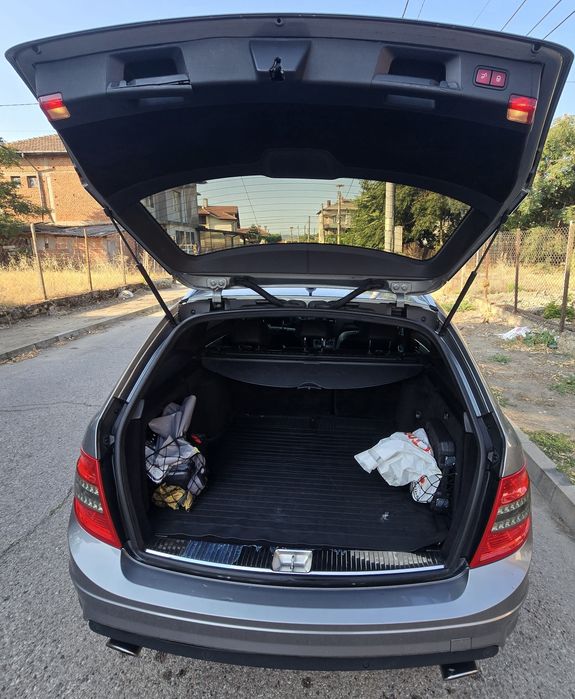 Продавам Mercedes-Benz C320 CDI 4MATIC