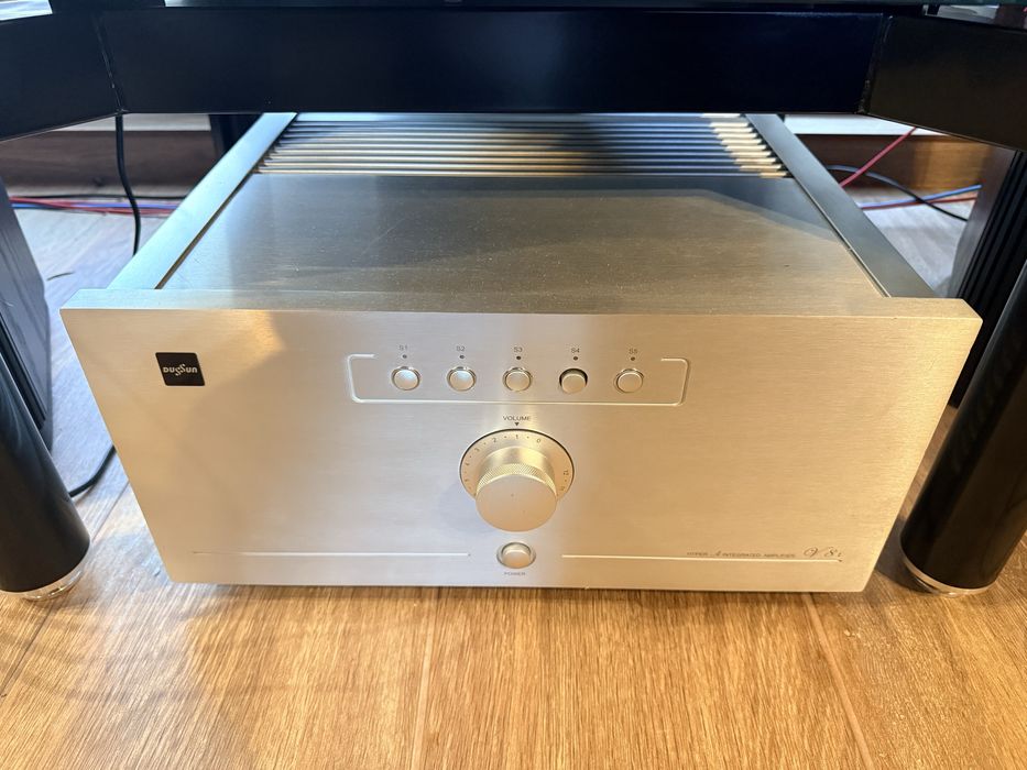 Amplificator Dussun V8i