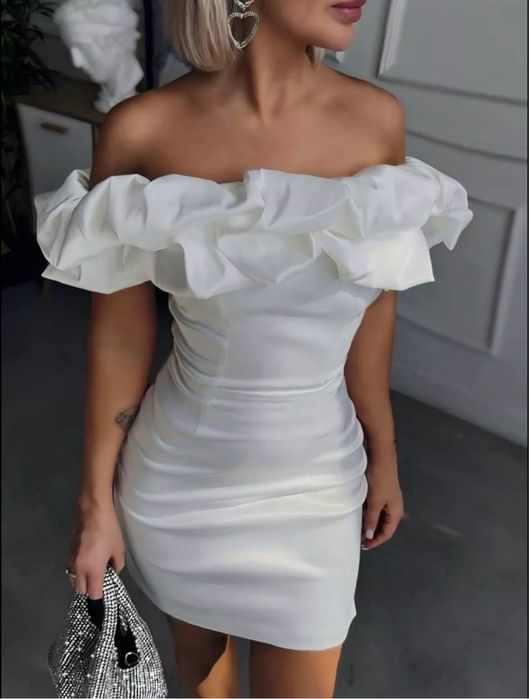 Платье вечернее белое