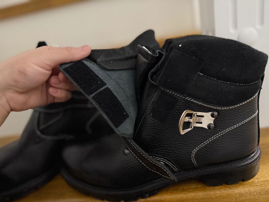 Зимняя спецобувь для мужчин