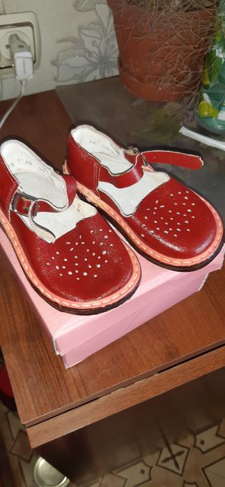 Сандалии детские