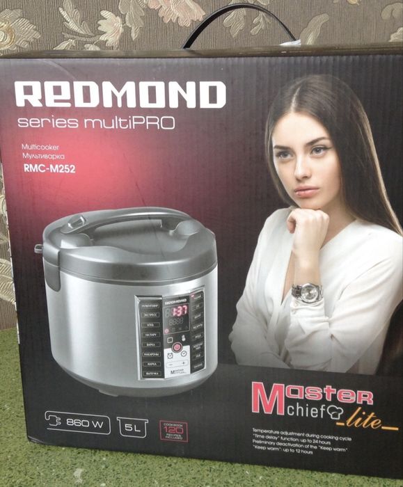 Мультиварка Redmond RMC-M252