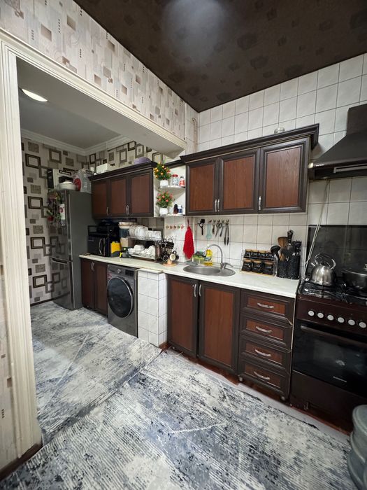 Algoritm Bisyorda 3 xonali 1- etaj kvartira sotiladi