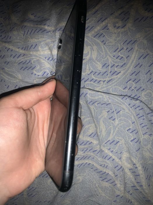 Iphone xr,64 гб….