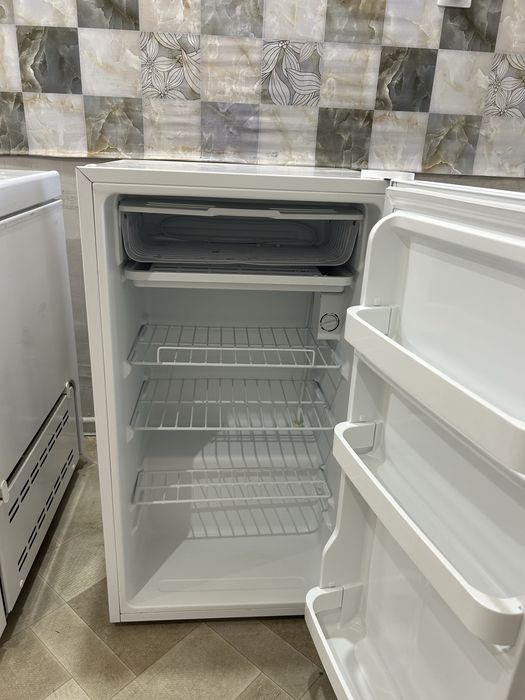 Продам мини холодильник