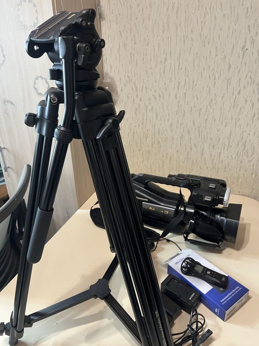 Видеокамера Panasonic HC-MDH3