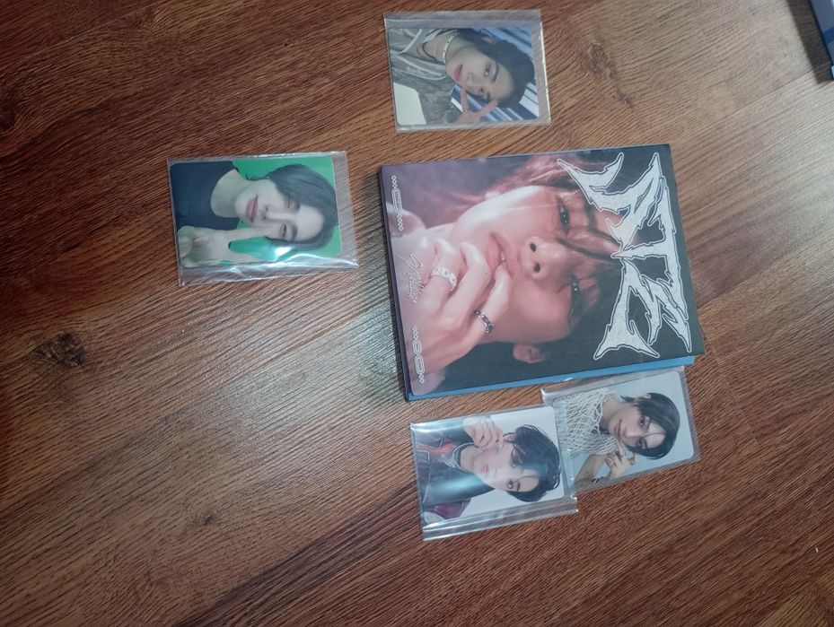 Albume kpop (stray kids, boynextdoor, tws, illit, xikers)