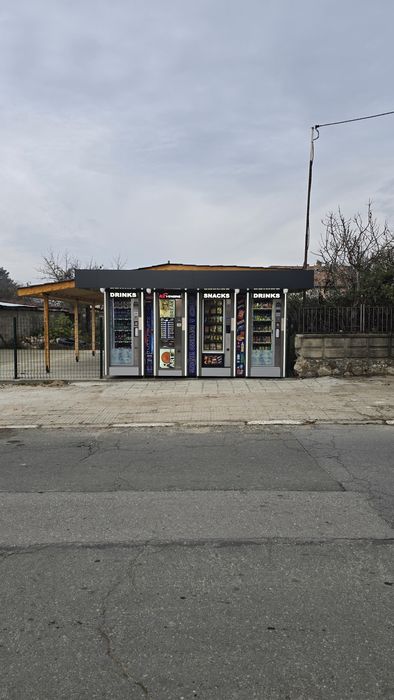 Четворна кутия за вендинг автомат