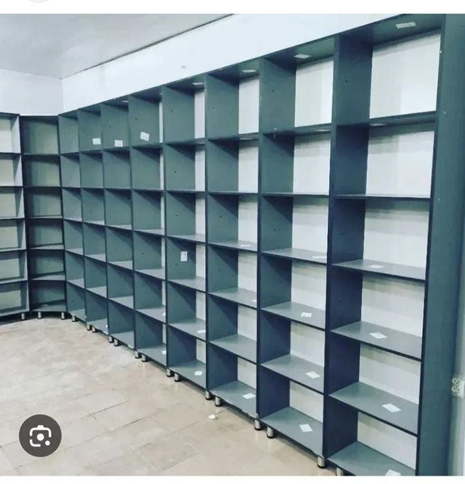 Apteka va magazinlar uchun poʻlka vitrina