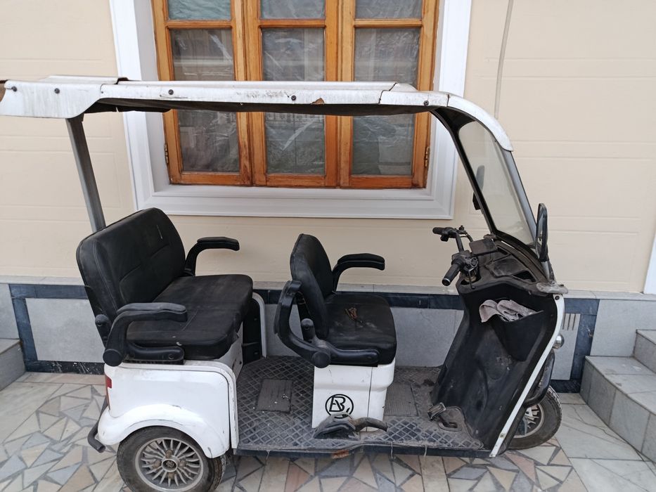 Uch oyoqli skuter 3 oyoqli skuter