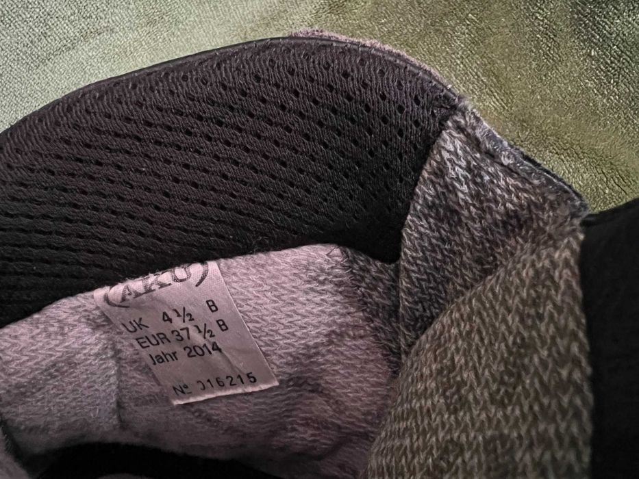 Bocanci trekking AKU