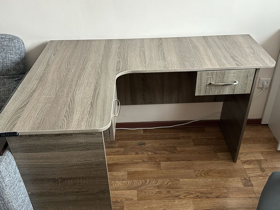 Стол компьтерный рабочий