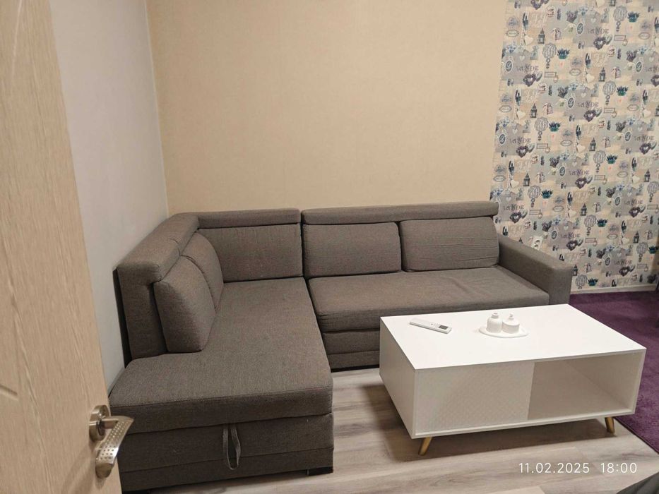 Дава се под наем Двустаен апартамент в Ямбол, Център - 55 кв.м за 56.1 € - Снимка #2