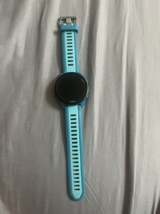 Часы Garmin forerunner 165 music 43мм