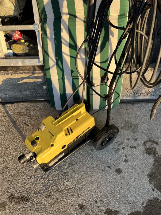 Jet cu Presiune Karcher K 695 130Bari Complet cu Lance Inox Rotativa