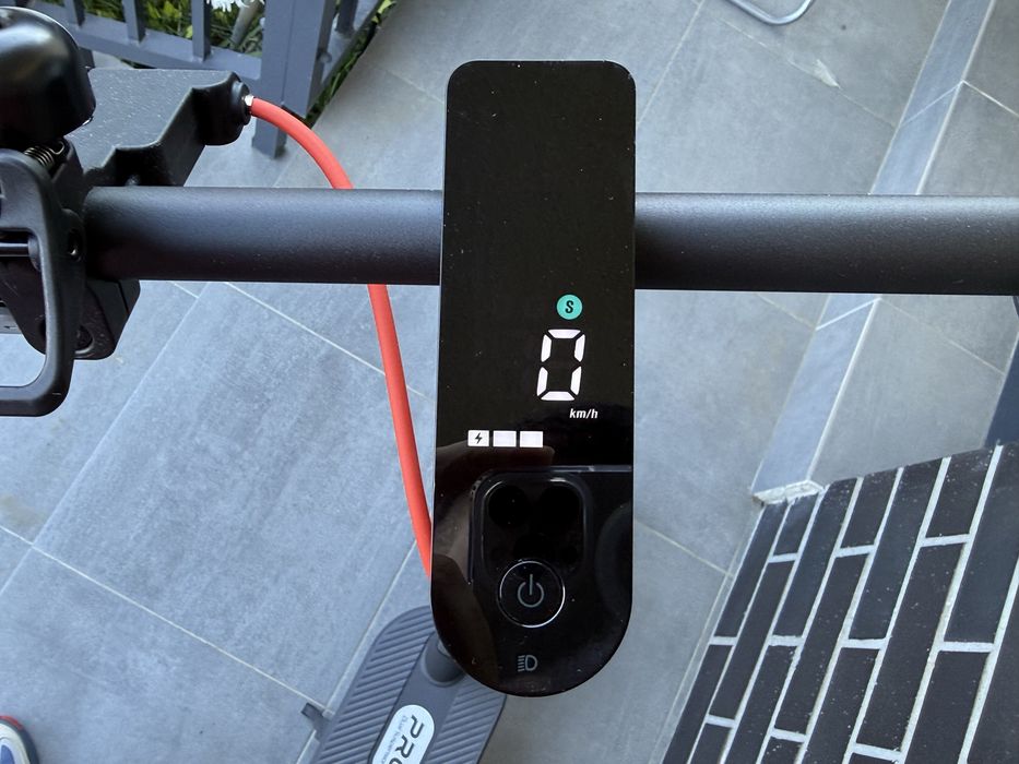 Trotineta electrica Xiaomi Scooter 5 Pro NOUA