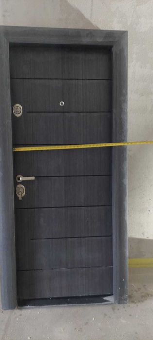 Ușă metalică premium – design italian modern, gri antracit, 100 x 210 cm