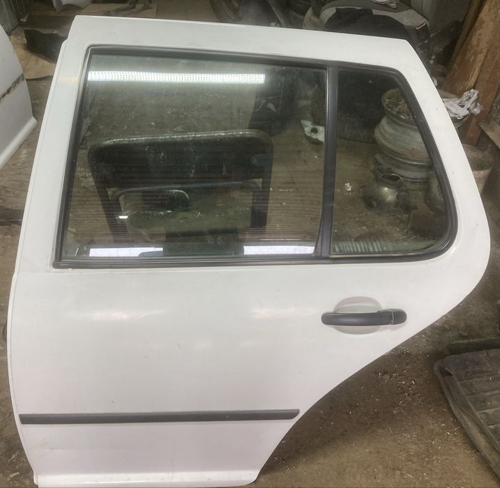 Кузовные детали на Гольф 4