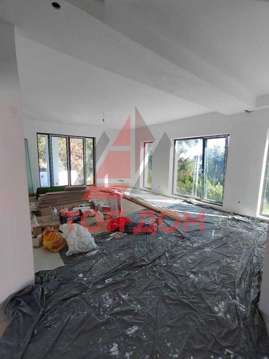 Продава се Тристаен апартамент в Варна, м-т Траката - 117 кв.м за 1624 €/кв.м - Снимка #2