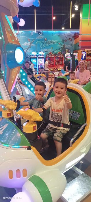 Срочно продам женские одежды