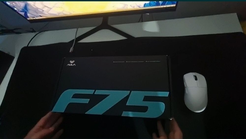 Продам Aula f75 клавиатура