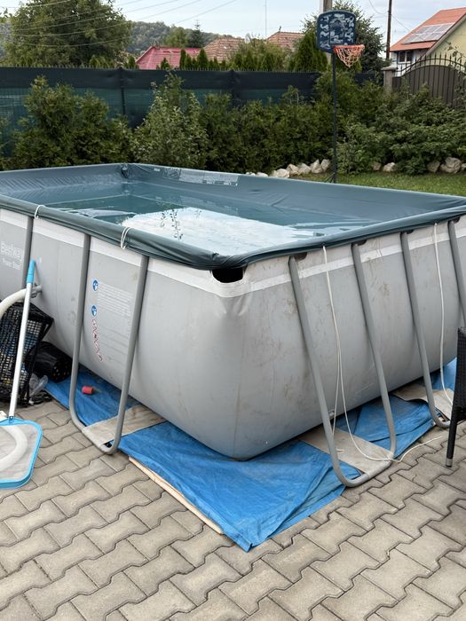 Piscina bestway 2x4 metri stare buna