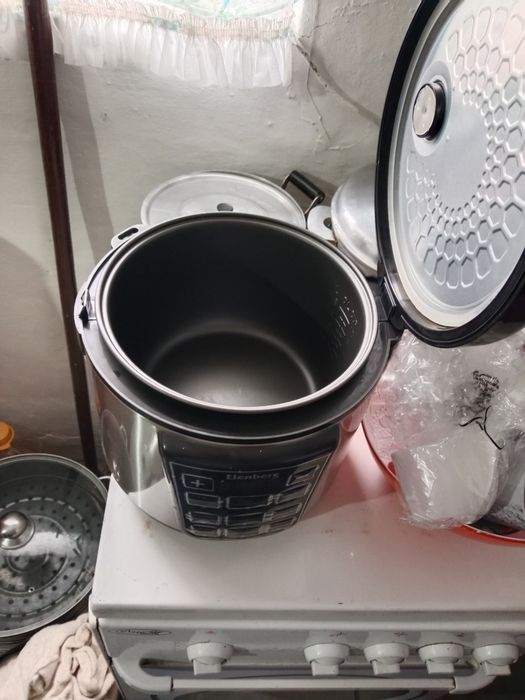 Продается мультиварка