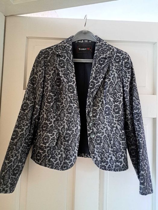 Елегантно дамско сако