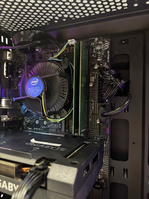 Геймърски компютър Intel Core i5 10400F, RTX 3060 12GB, 16GB ram